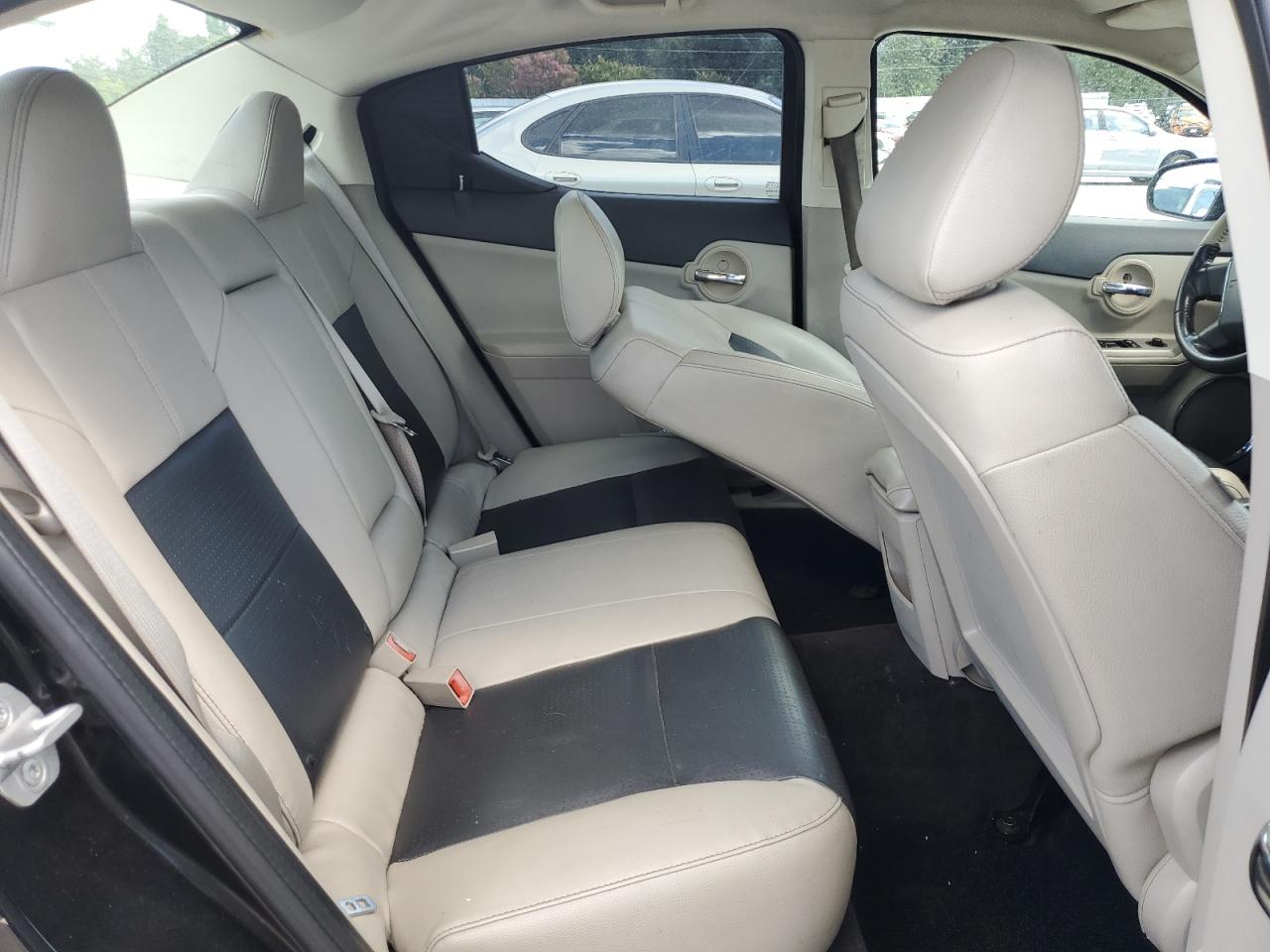 Dodge Avenger R/t Image 7