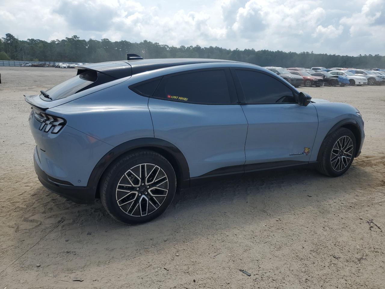 Ford Mustang Premium Image 3