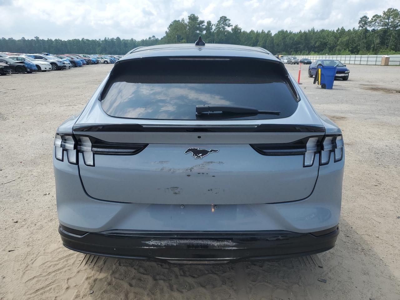 Ford Mustang Premium Image 6