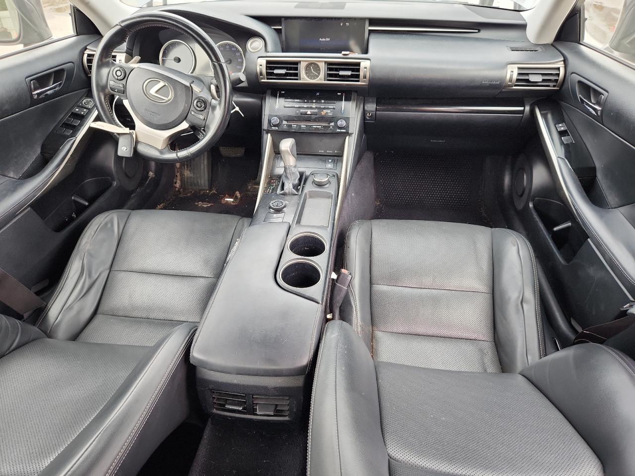 Lexus Is 250 Image 10