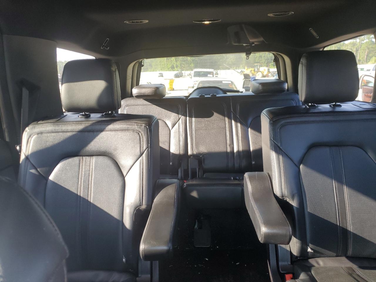 Ford Expedition Limited Image 5