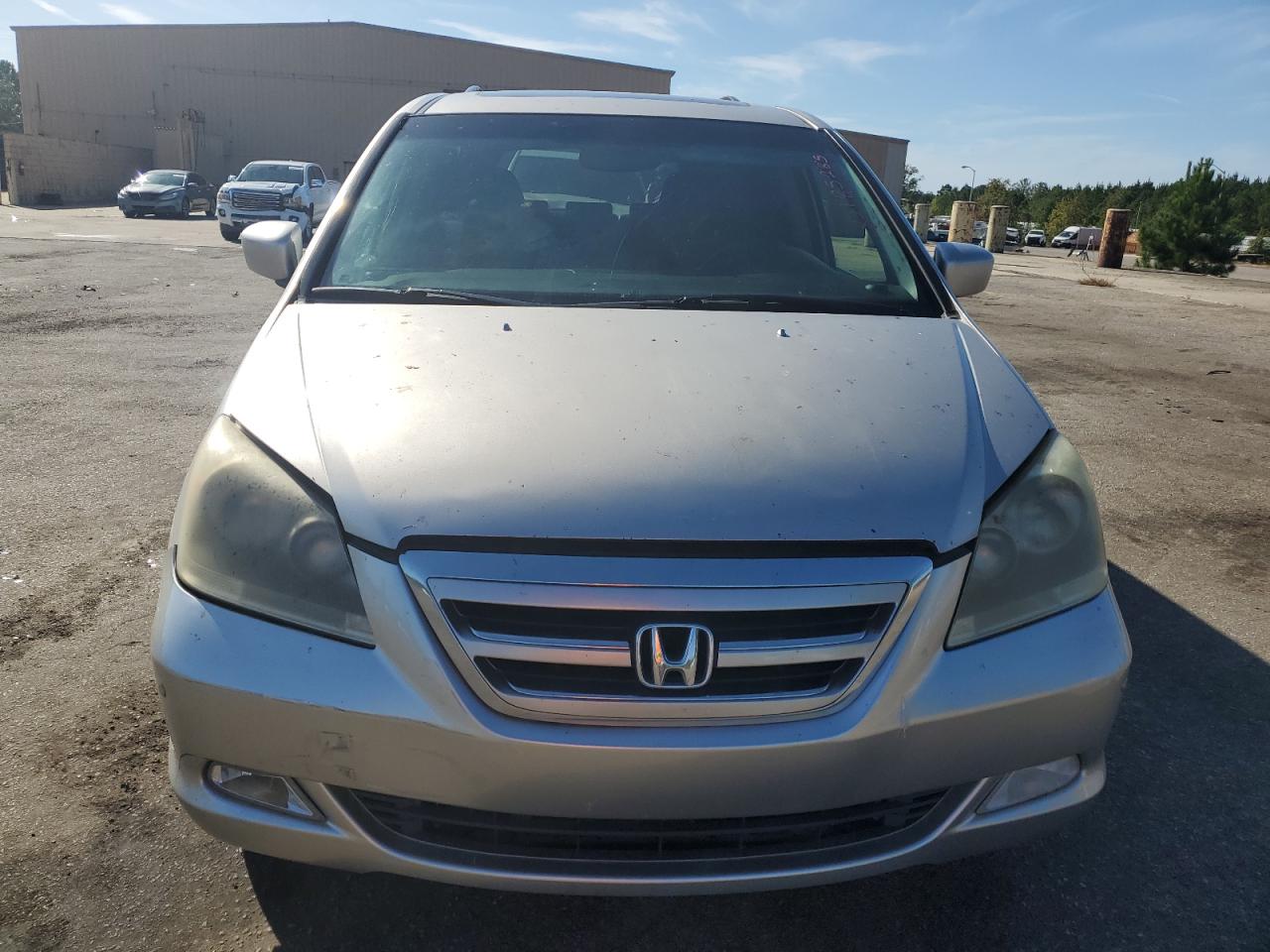 Honda Odyssey Touring Image 5