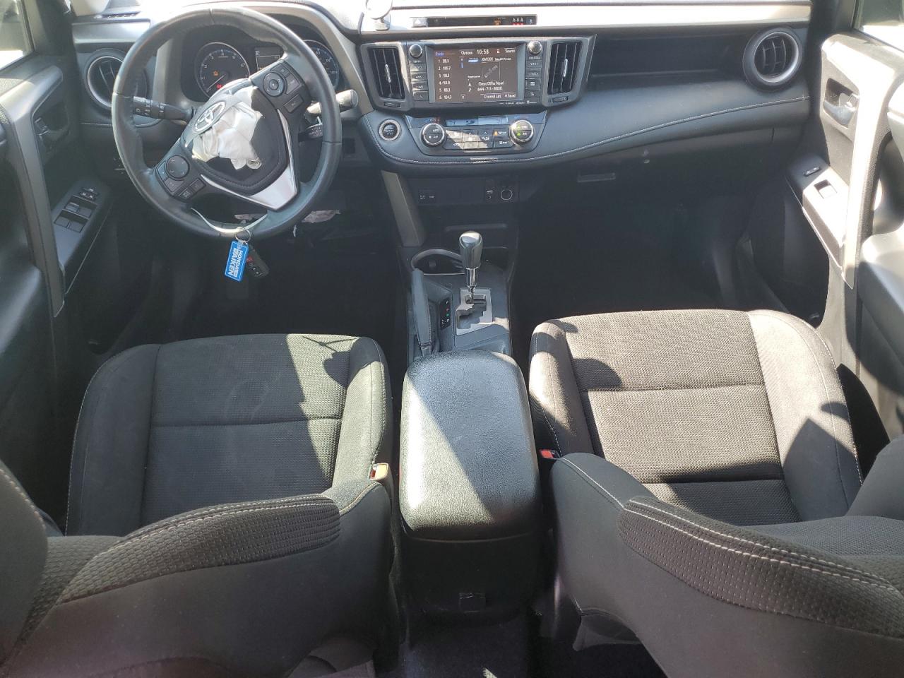 Toyota RAV4 Adventure Image 2