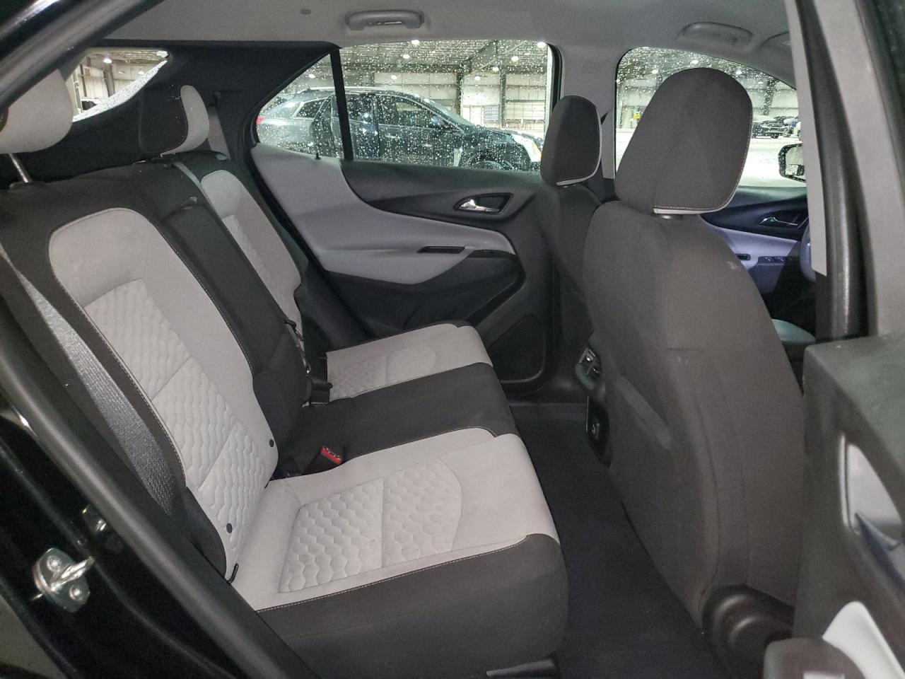 Chevrolet Equinox Ls Image 10