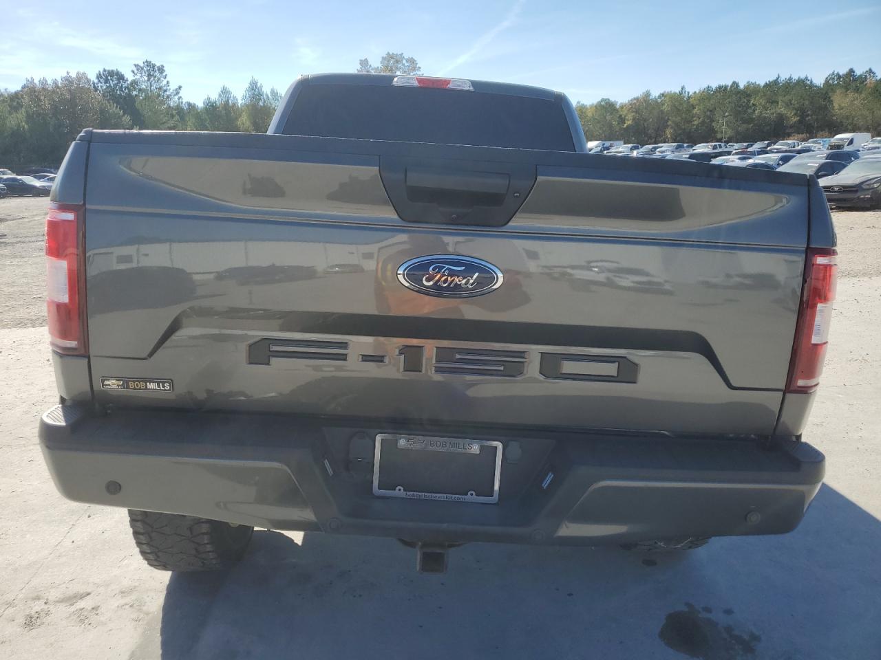 Ford F-150 Super Cab Image 6