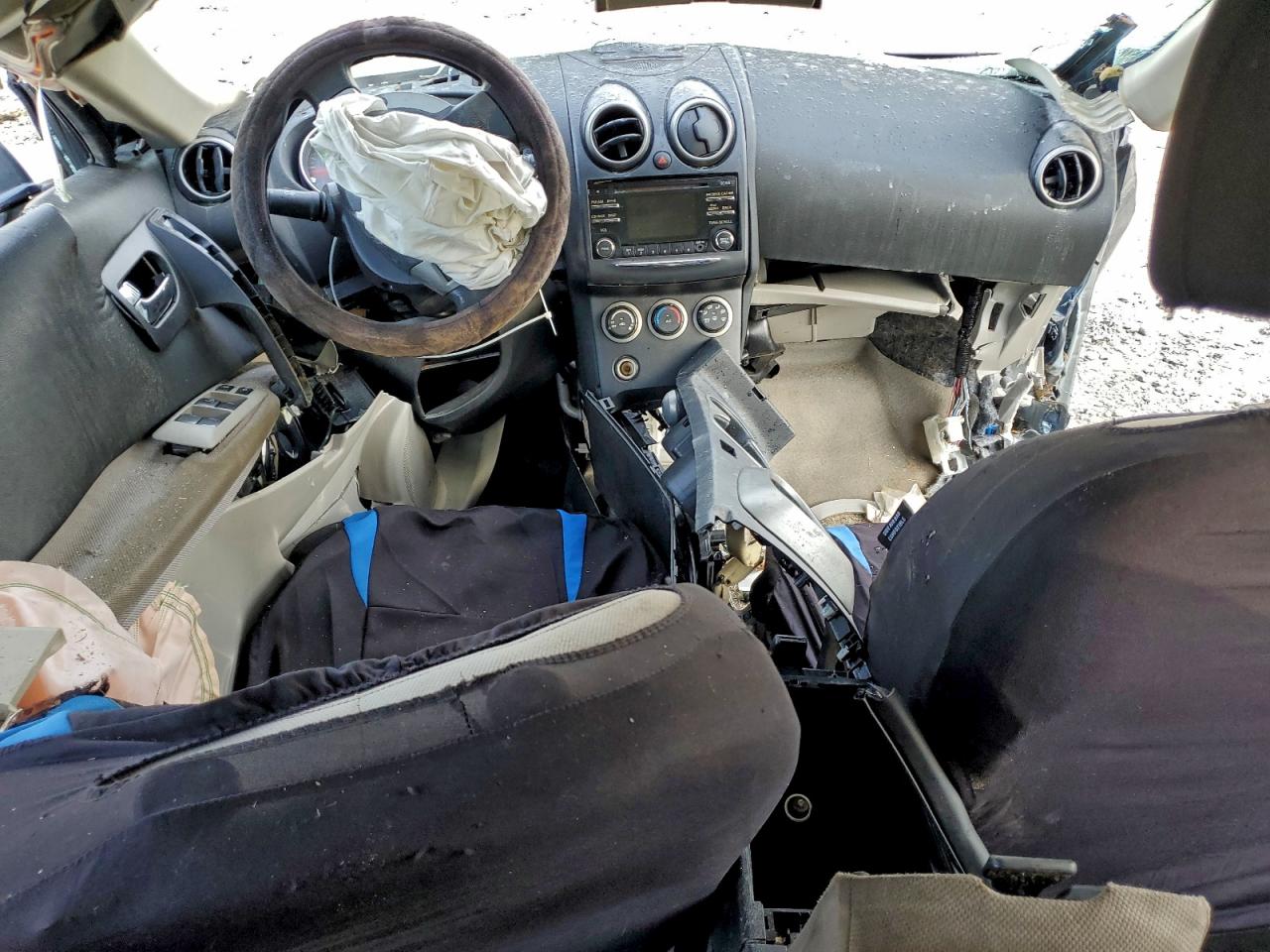 Nissan Rogue S Image 8