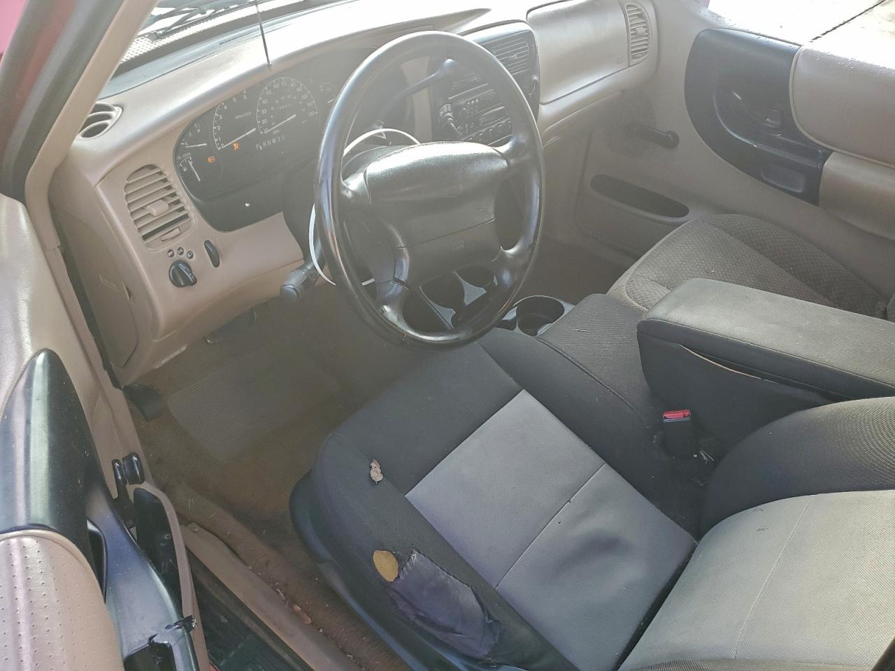 Ford Ranger Super Cab Image 4