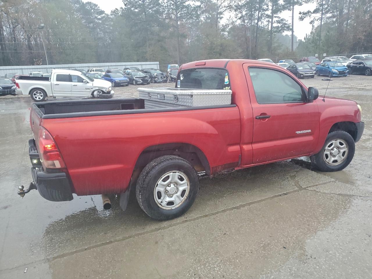 Toyota Tacoma Image 8