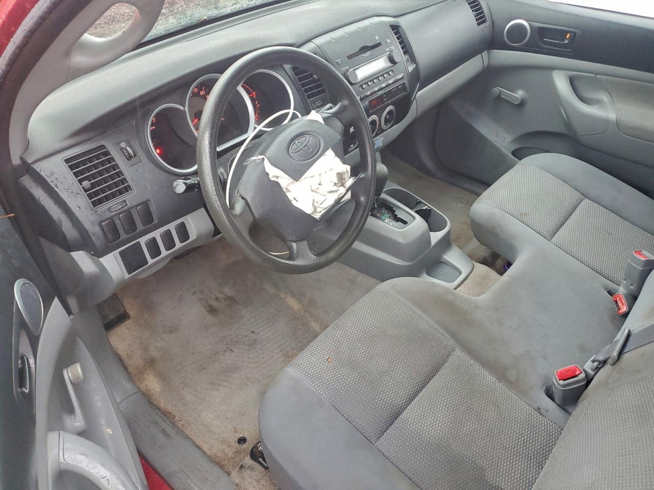 Toyota Tacoma Image 5