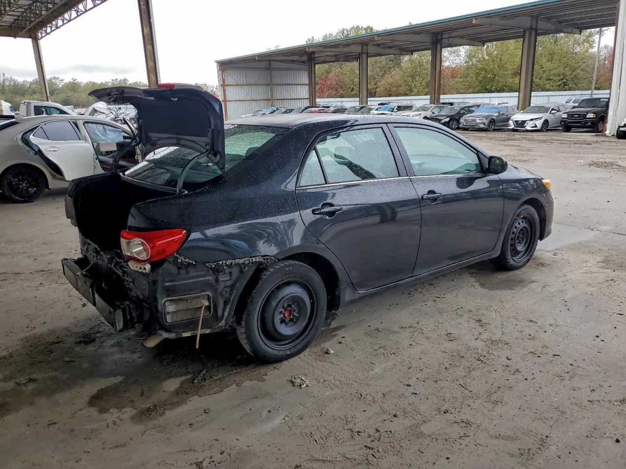 Toyota Corolla Base Image 5