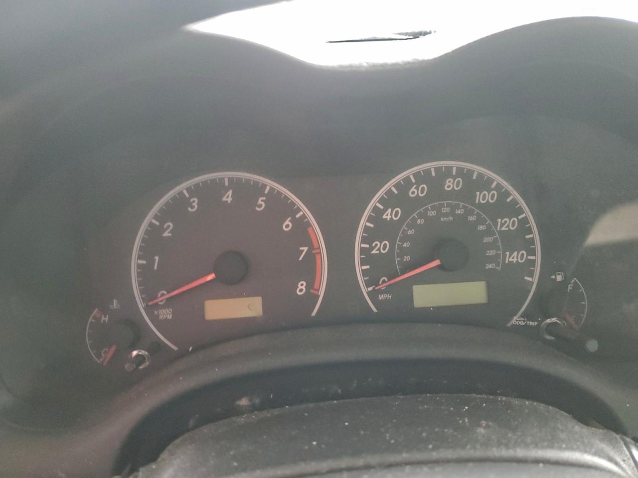 Toyota Corolla Base Image 7