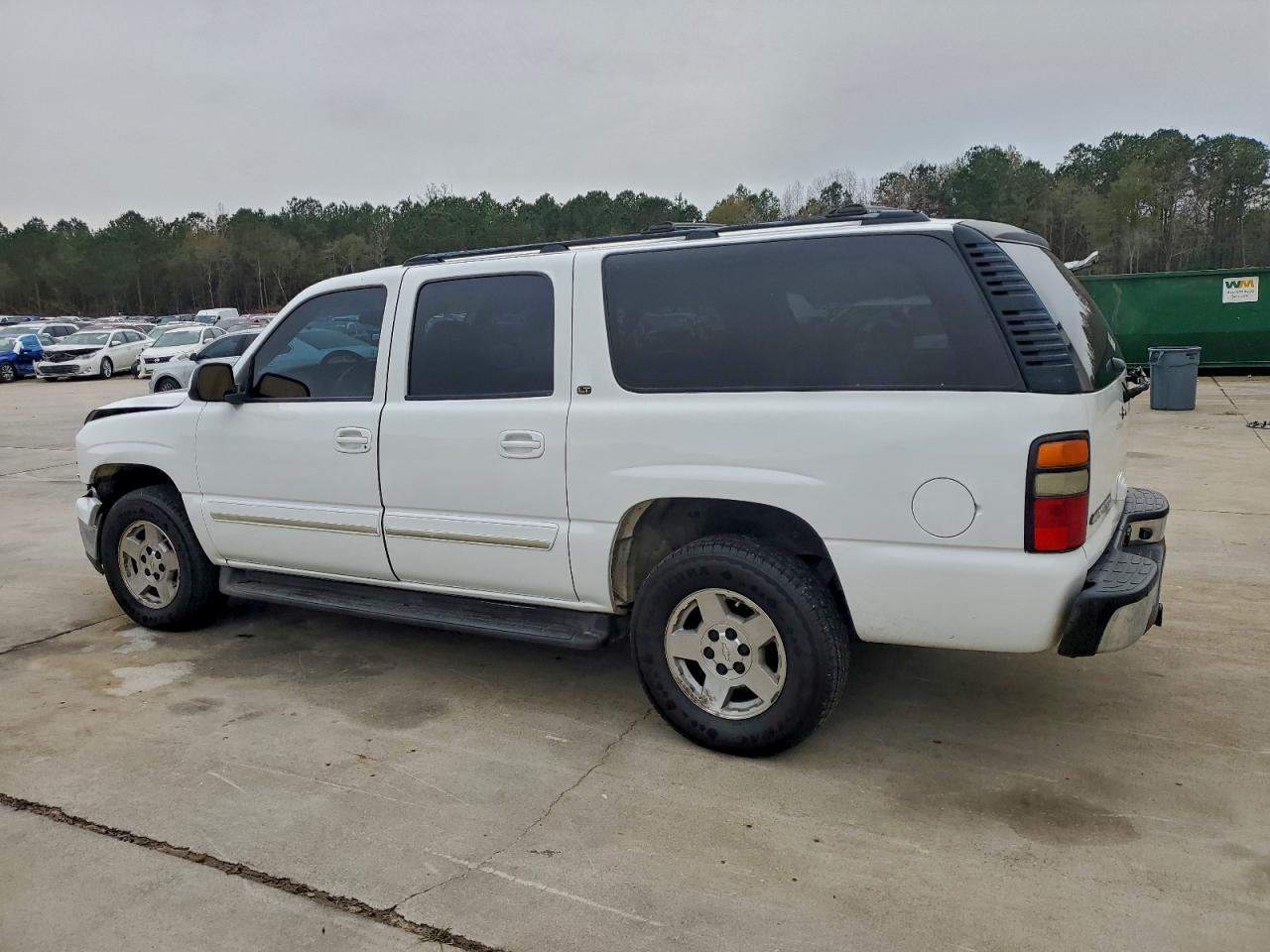 Chevrolet Suburban K1500 Image 2