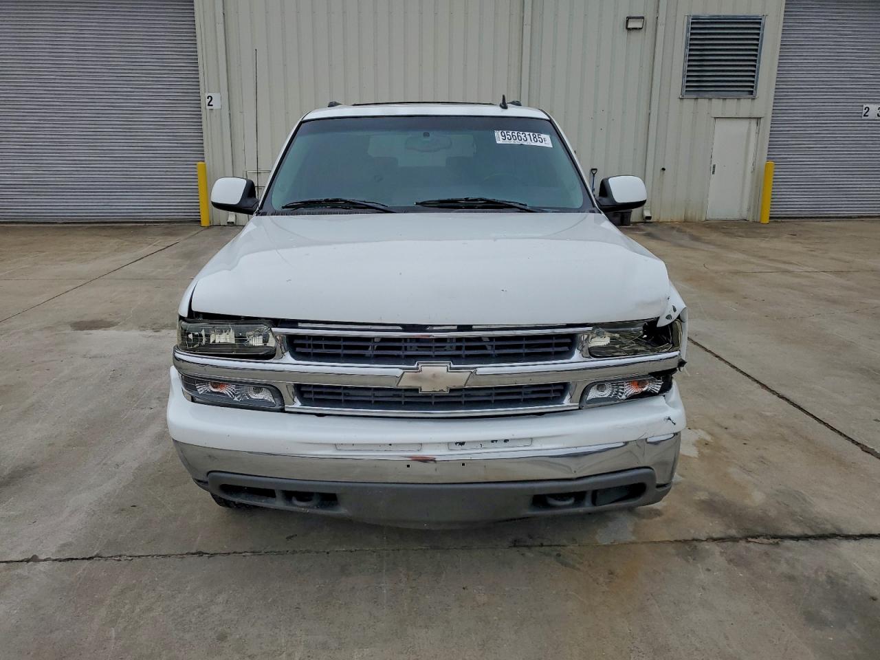 Chevrolet Suburban K1500 Image 5