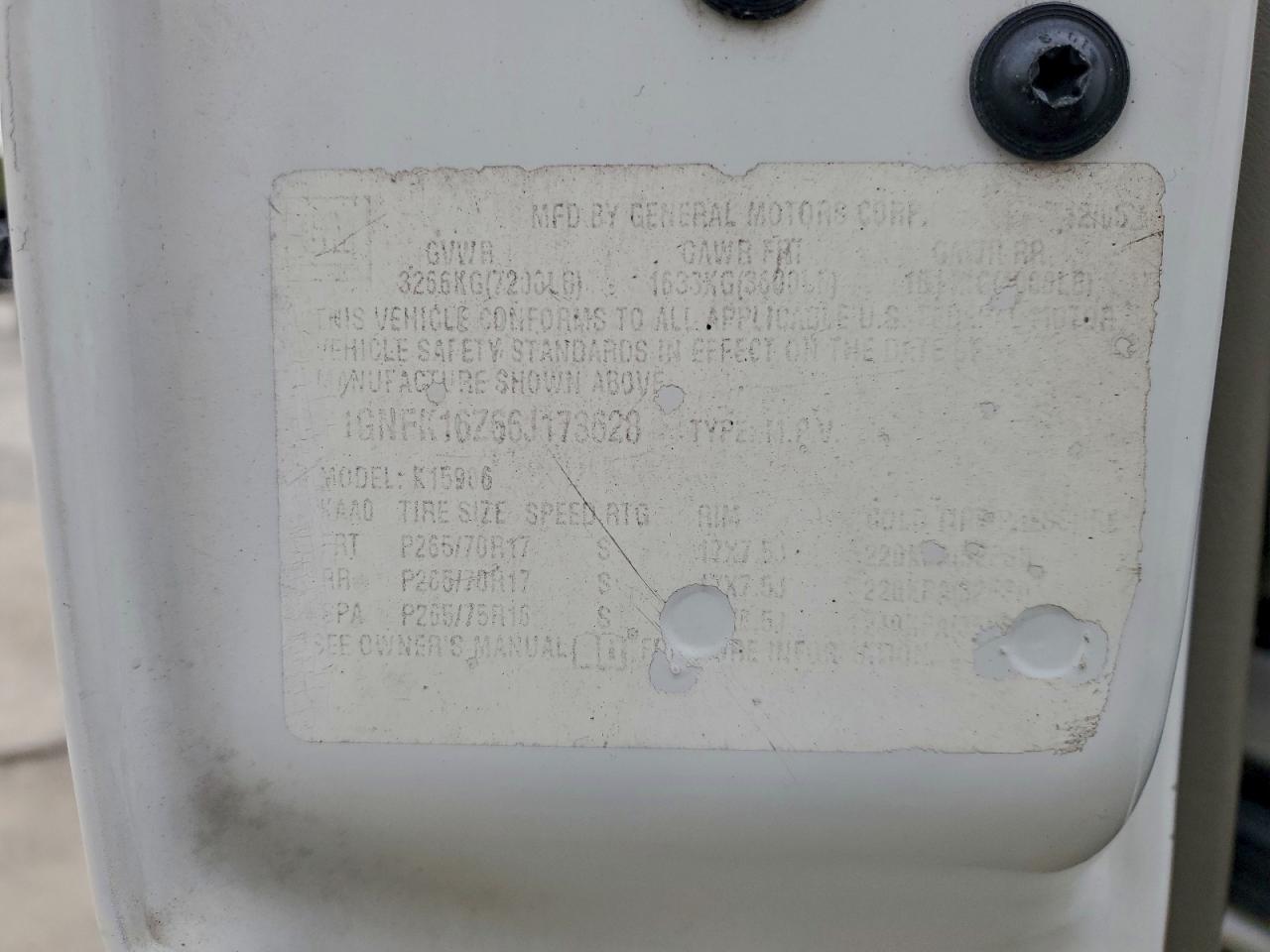 Chevrolet Suburban K1500 Image 13