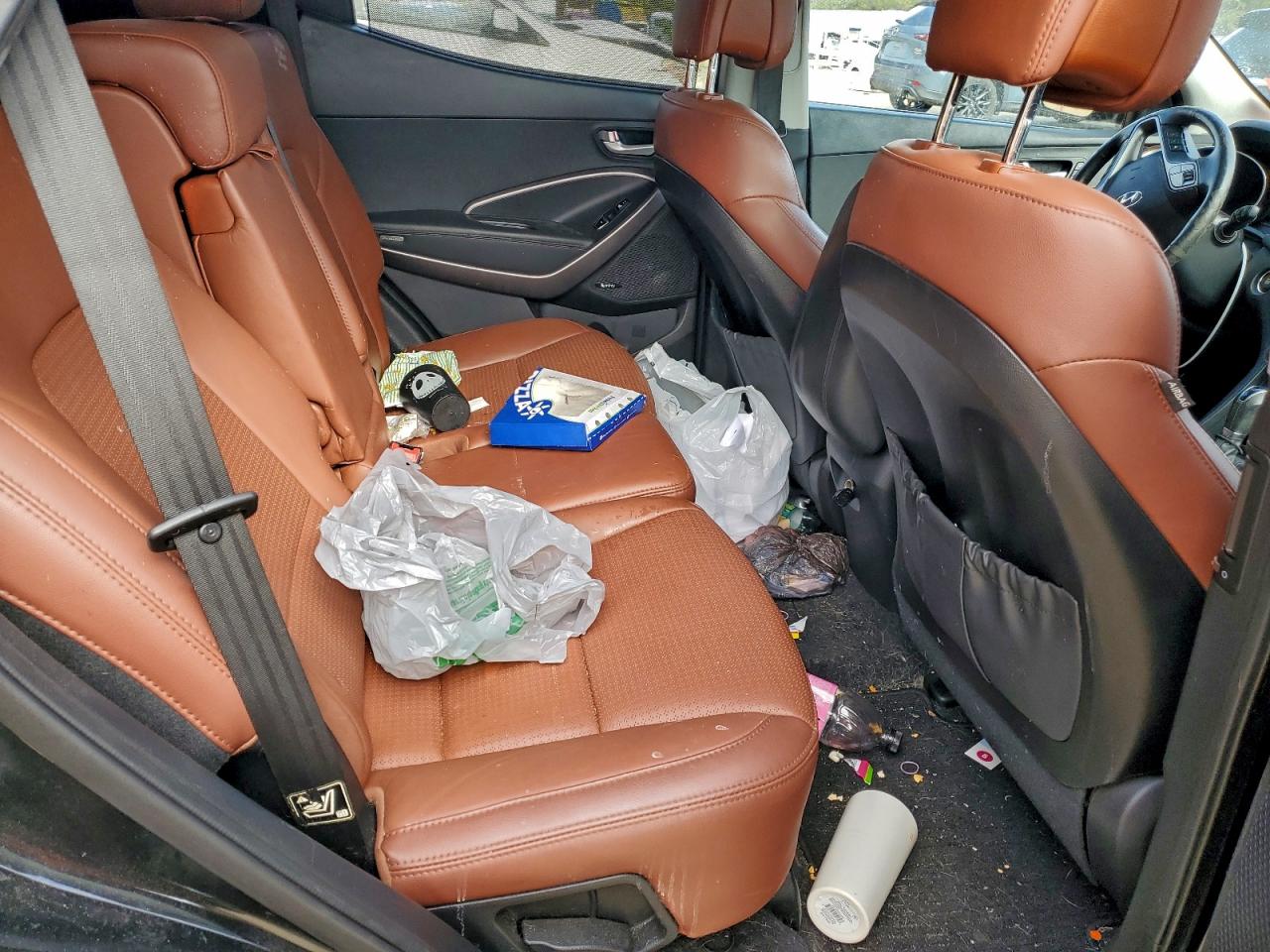 Hyundai SANTA FE Image 11