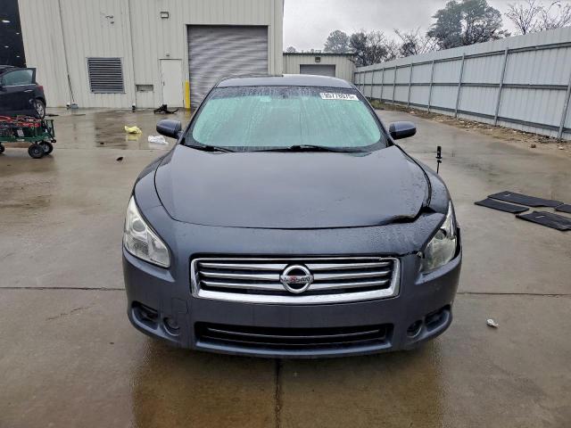 Nissan Maxima S Image 5