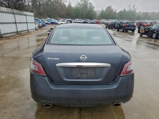 Nissan Maxima S Image 4