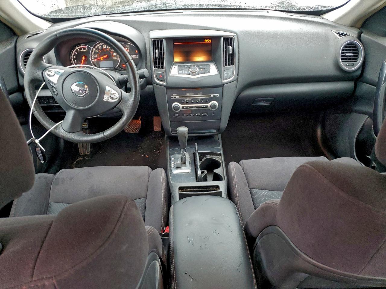 Nissan Maxima S Image 7