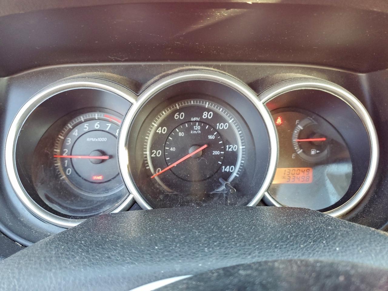 Nissan Versa S Image 2