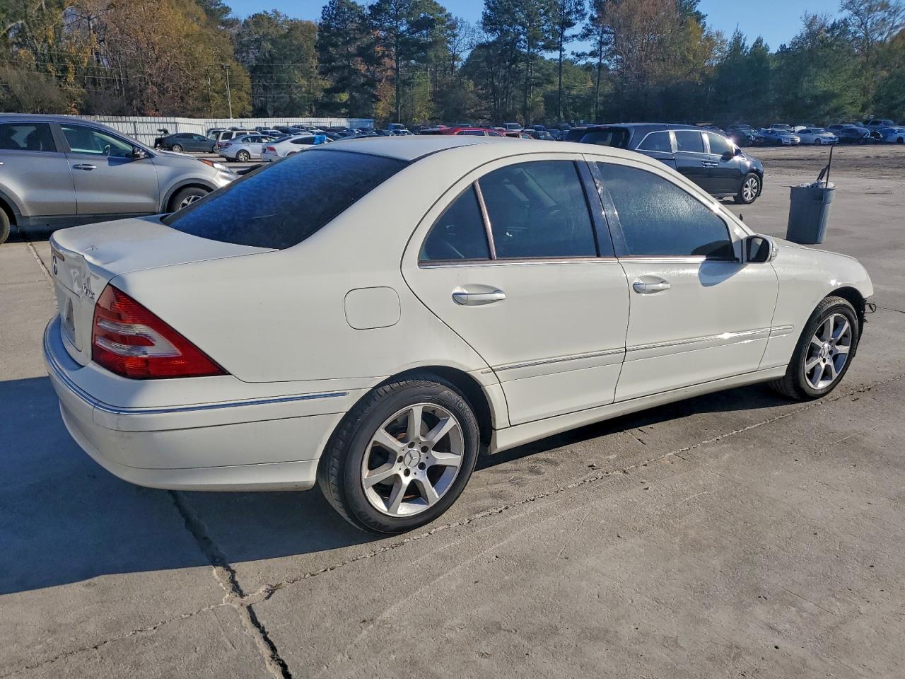 Mercedes-Benz C-Class 280 4matic Image 3