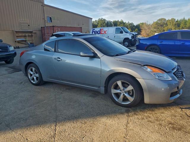 Nissan Altima 3.5se Image 5