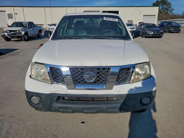 Nissan Frontier S Image 9