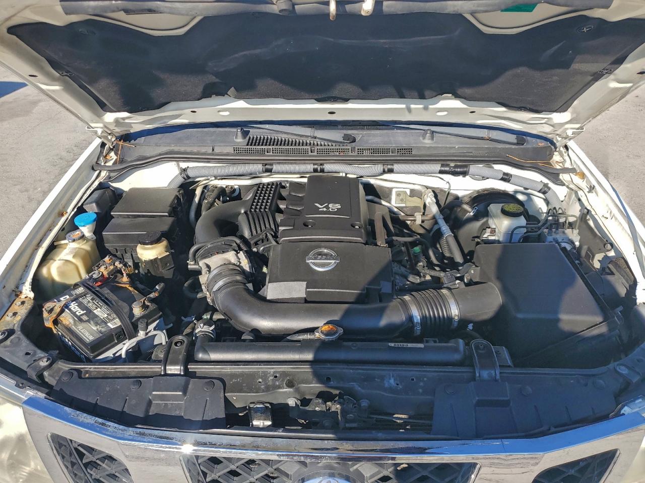 Nissan Frontier S Image 11