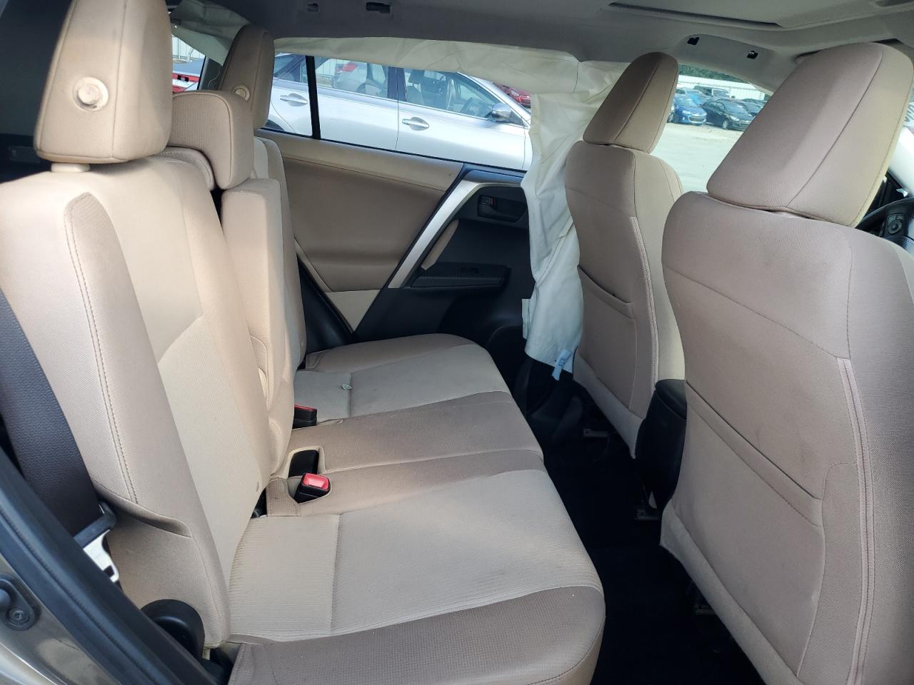 Toyota RAV4 Xle Image 7