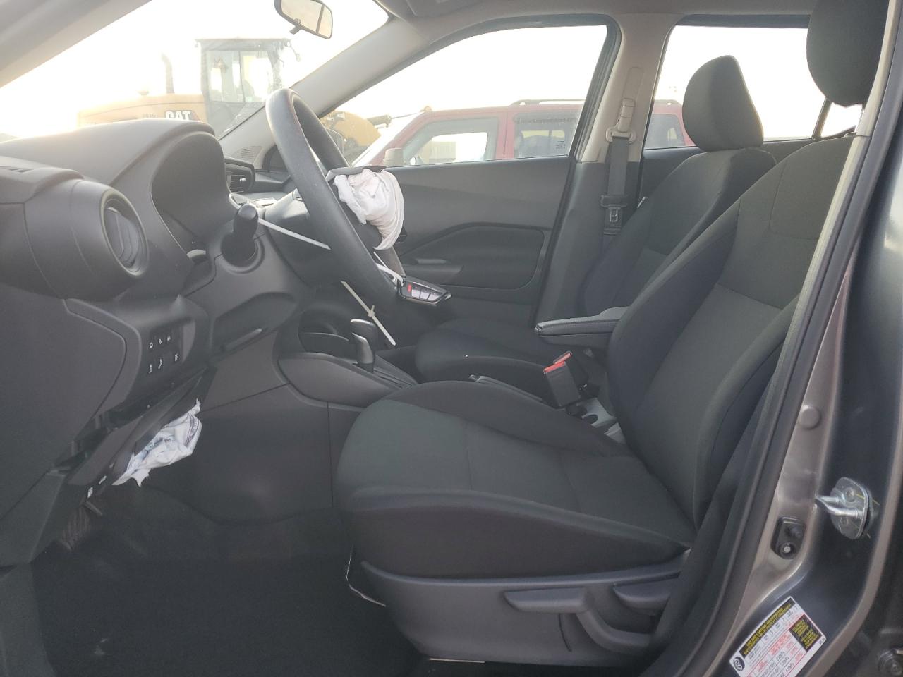 Nissan Kicks S Image 11