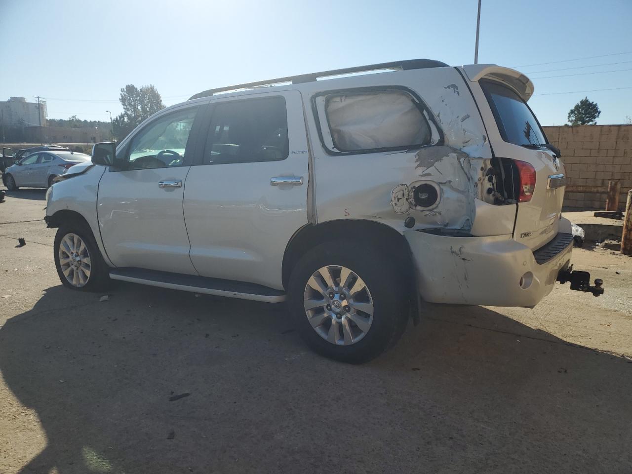 Toyota Sequoia Platinum Image 4