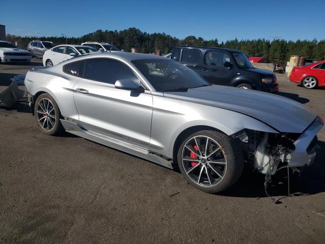 Ford Mustang Image 5