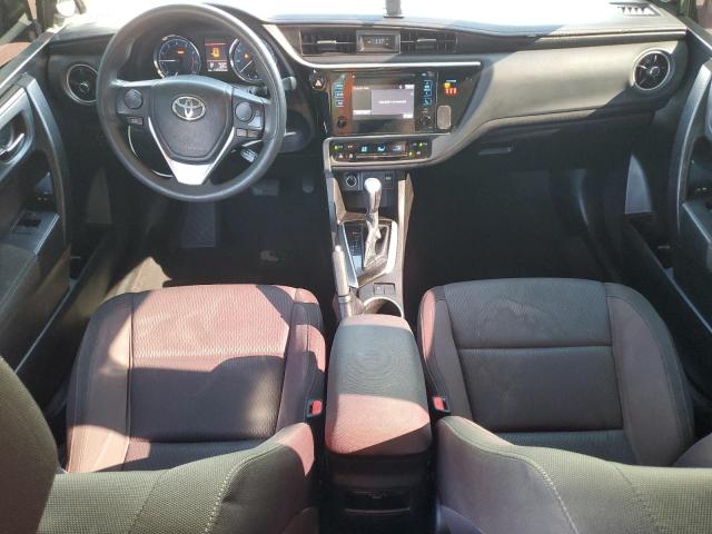 Toyota Corolla L Image 10