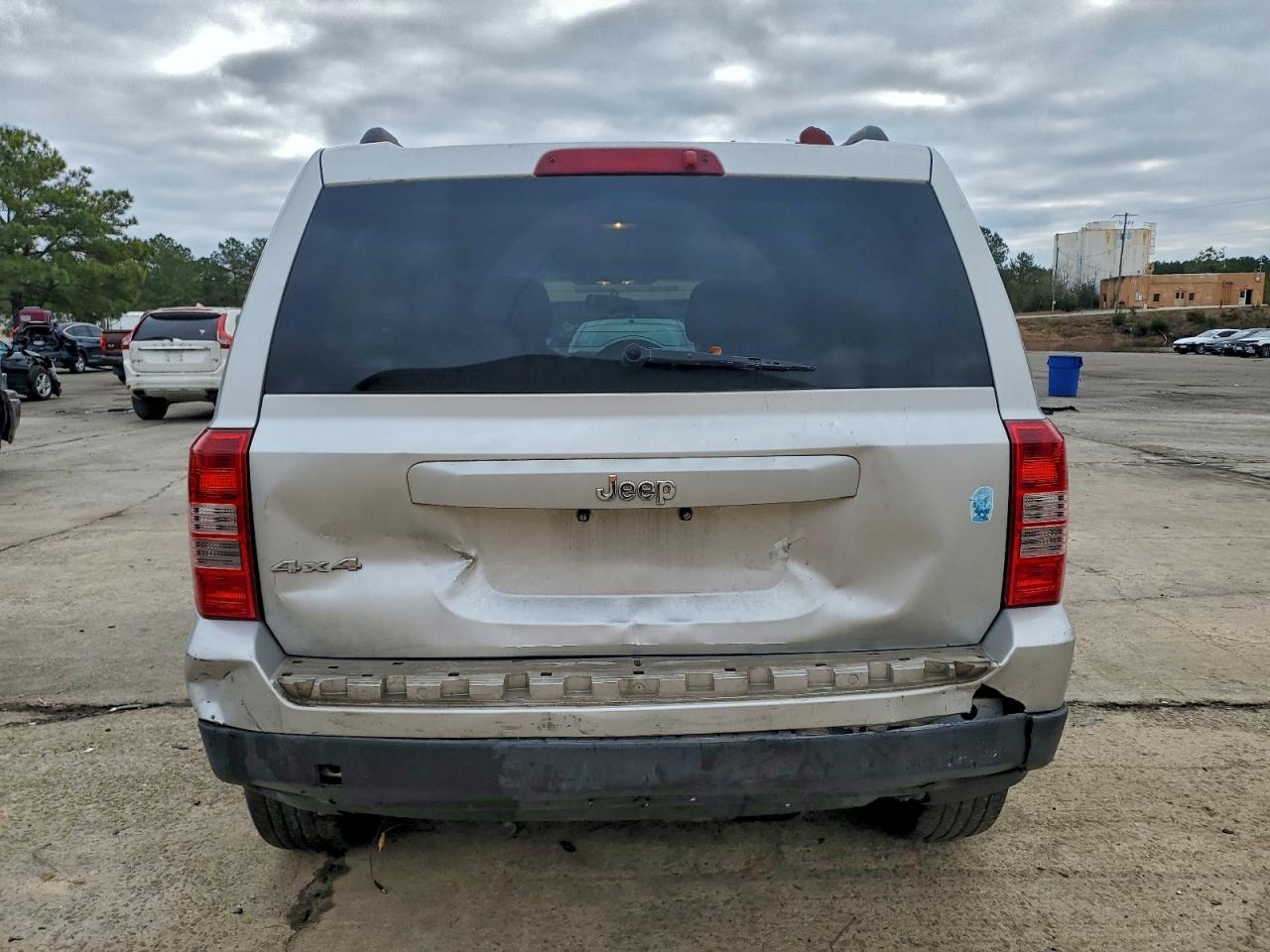 Jeep Patriot Sport Image 3