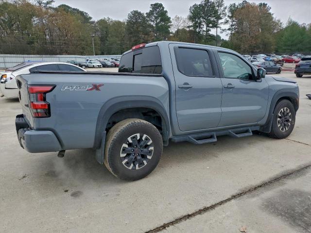 Nissan Frontier S Image 2