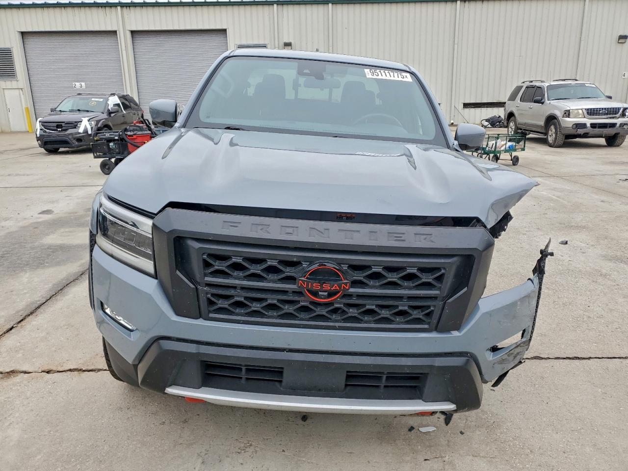 Nissan Frontier S Image 7