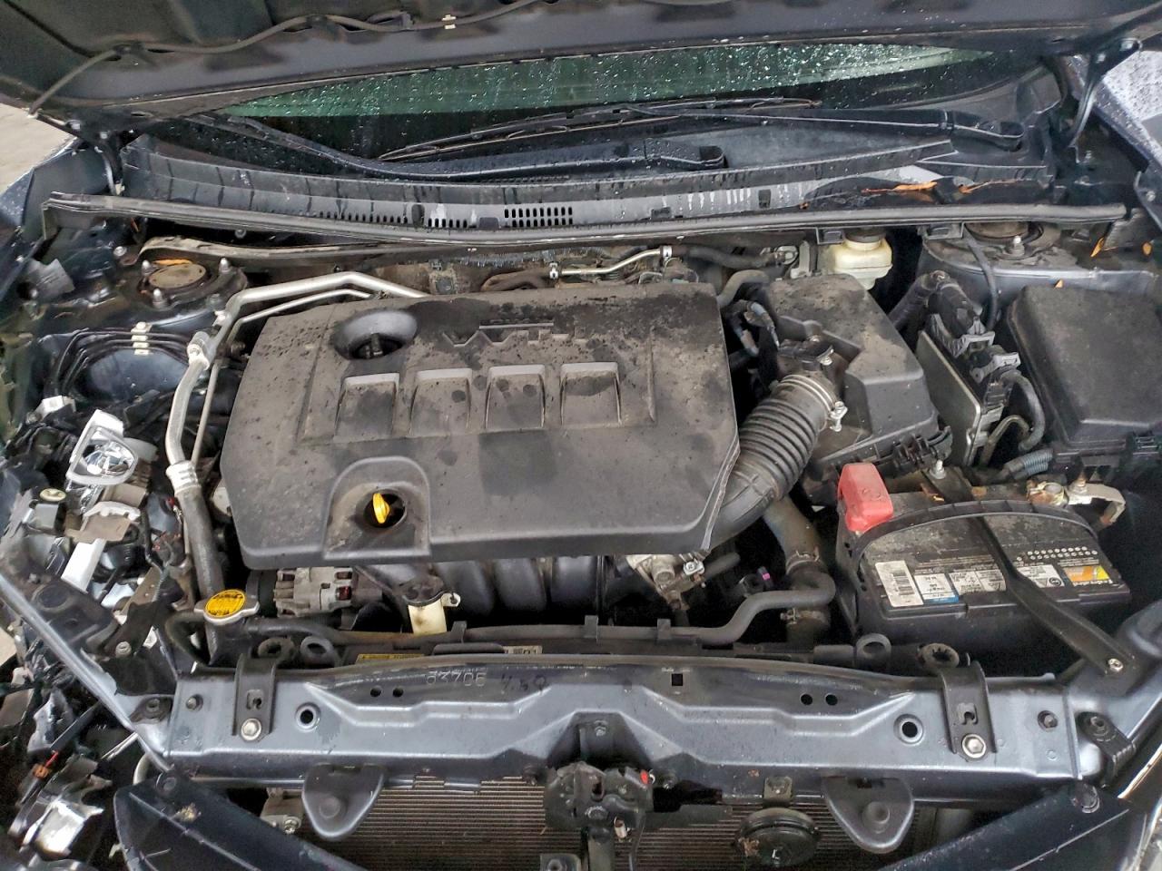 Toyota Corolla L Image 5