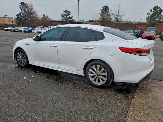 Kia Optima Lx Image 3