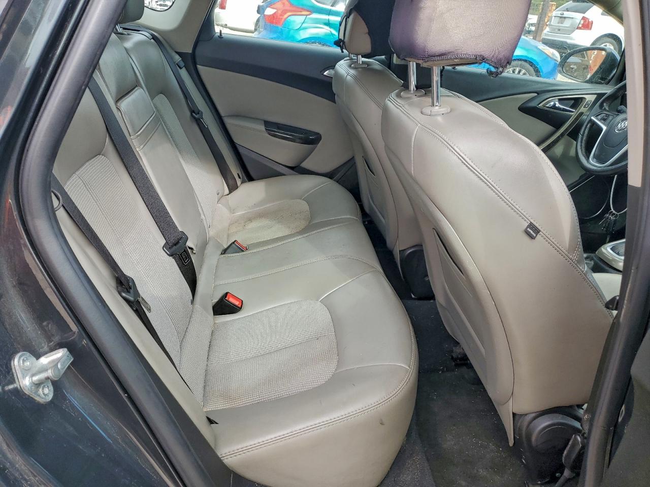 Buick Verano Image 8