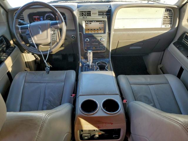 Lincoln Navigator Select Image 2