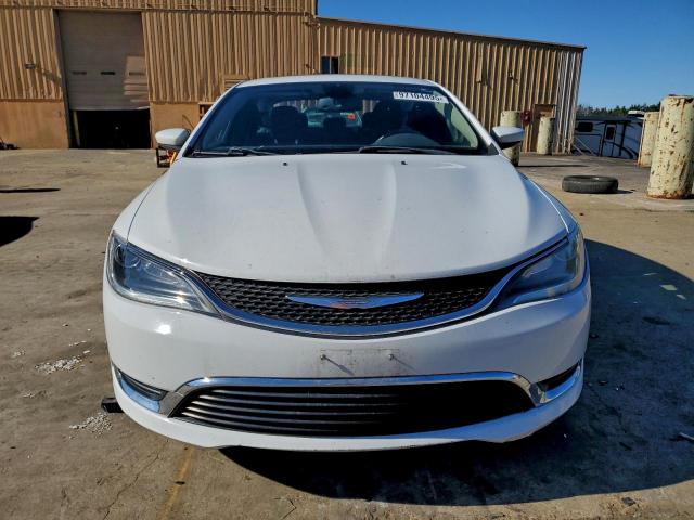 Chrysler 200 Limited Image 6