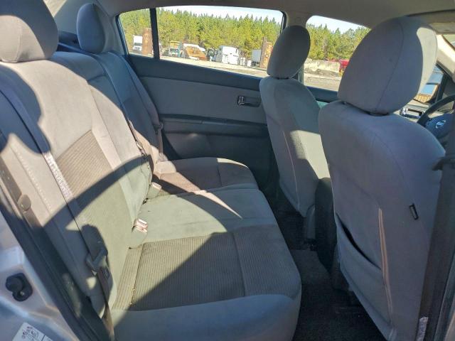 Nissan Sentra 2.0 Image 10