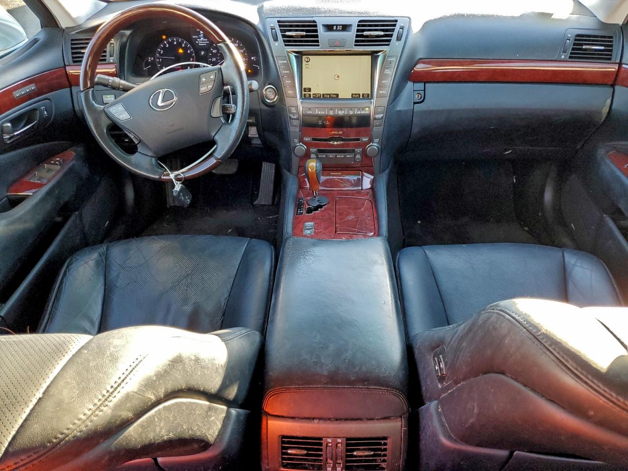 Lexus LS 460 Image 4