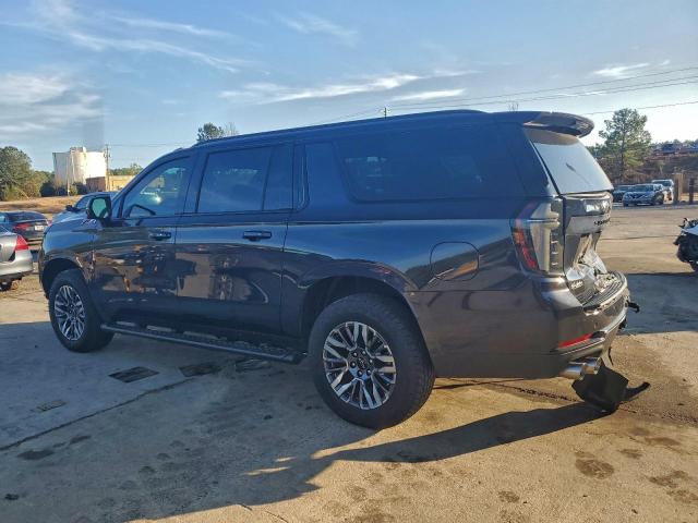 Chevrolet Suburban K1500 Z71 Image 5