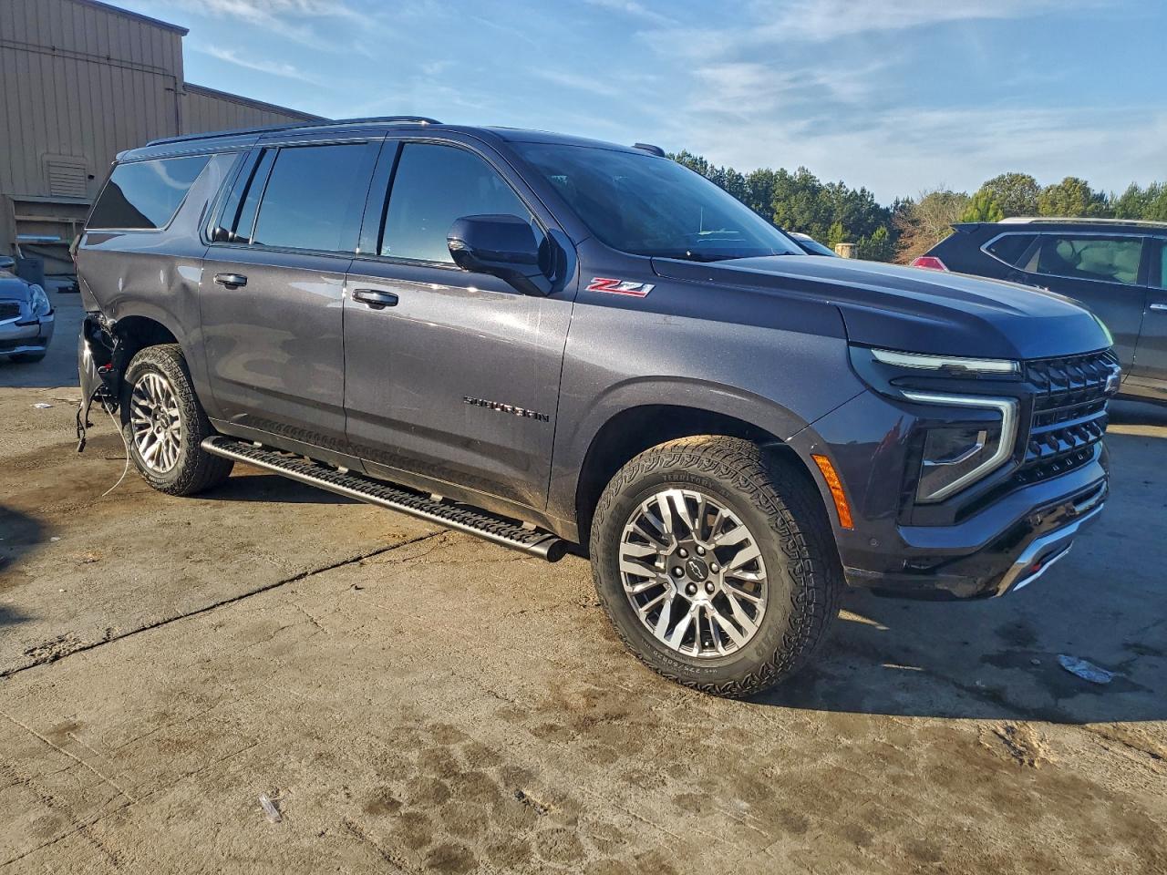 Chevrolet Suburban K1500 Z71 Image 3