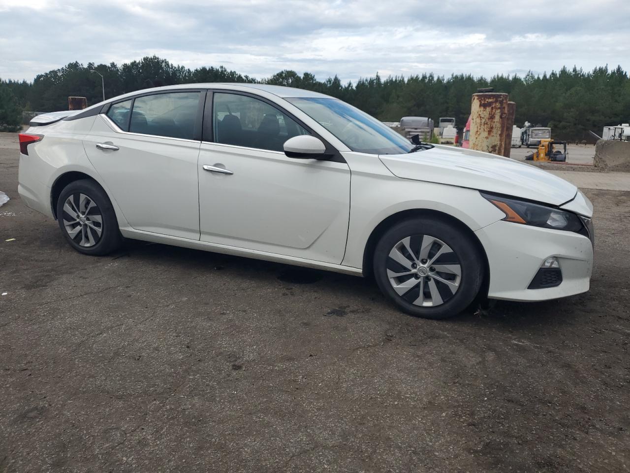 Nissan Altima S Image 7