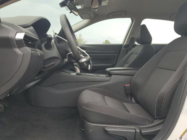 Nissan Altima S Image 11