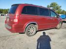Chrysler Minivan Touring Image 11
