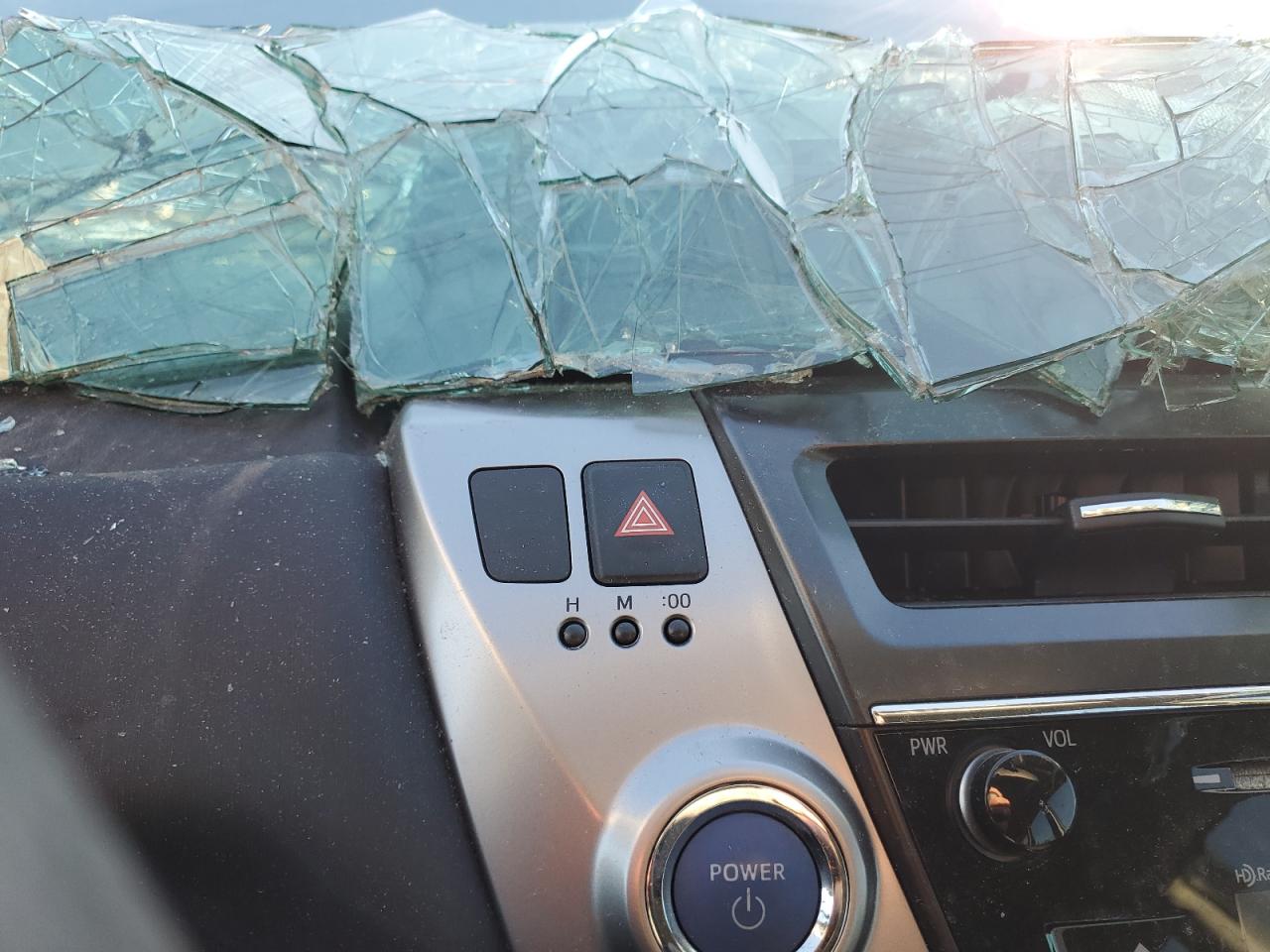 Toyota Prius Image 10