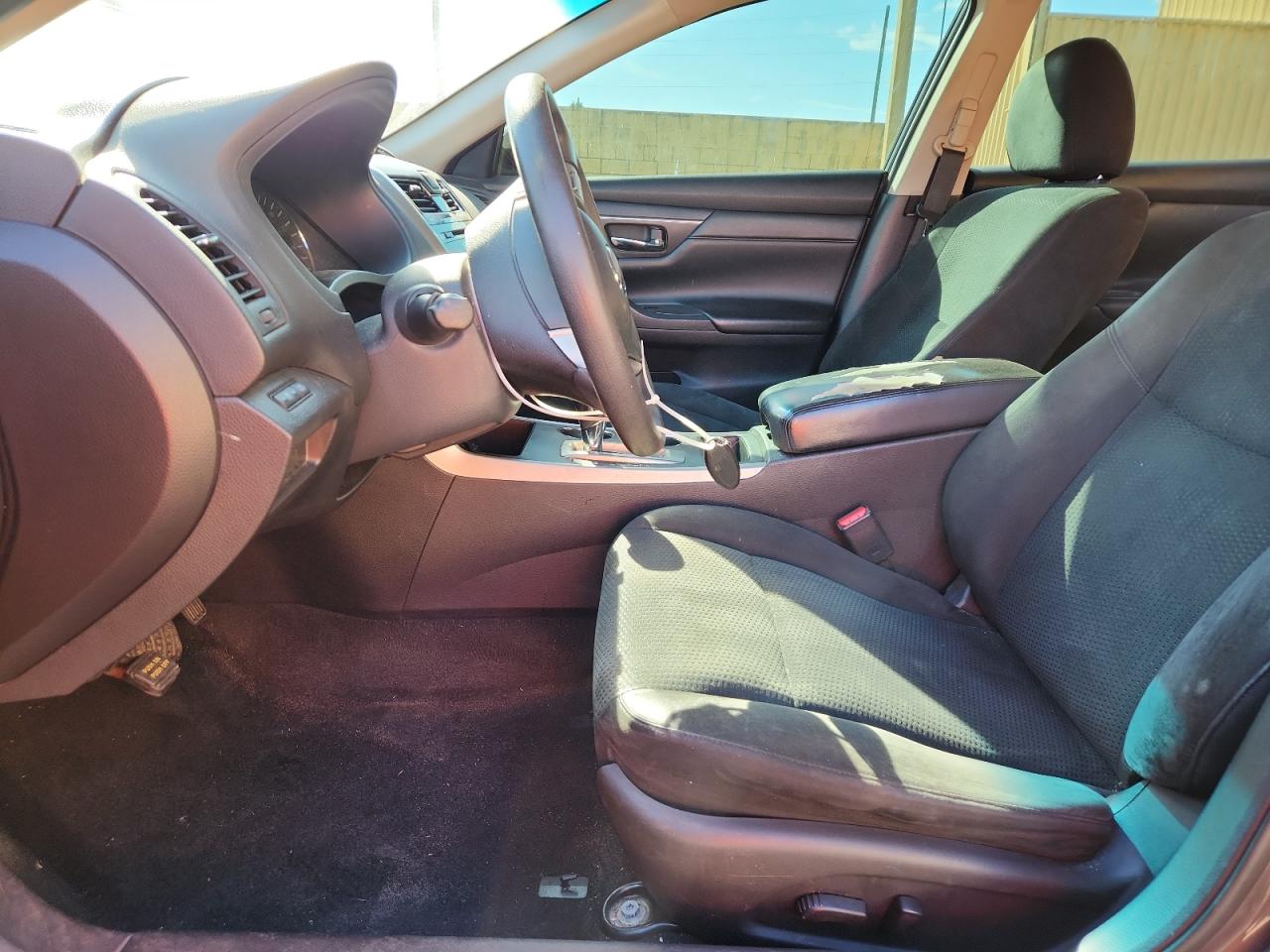 Nissan Altima 2.5 Image 8