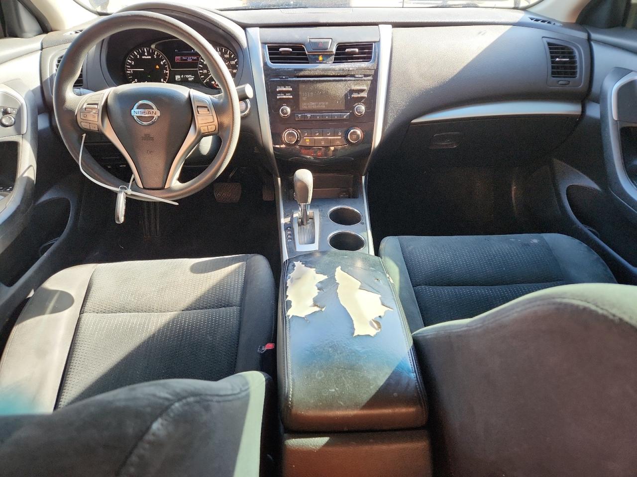 Nissan Altima 2.5 Image 6